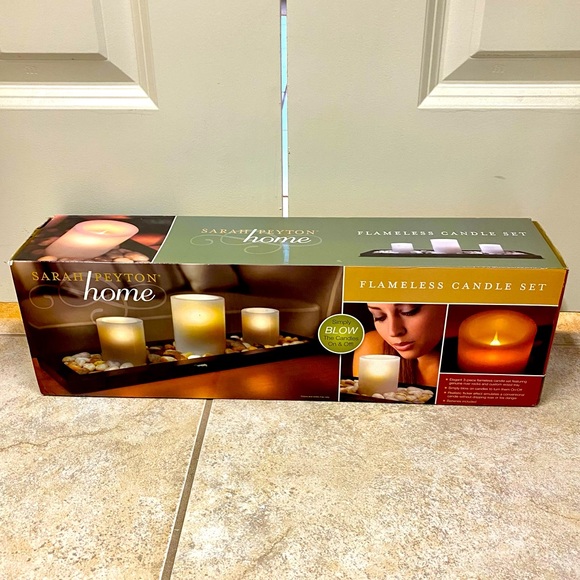NIB Sarah Peyton Home Flameless Candle Set - Picture 2 of 8